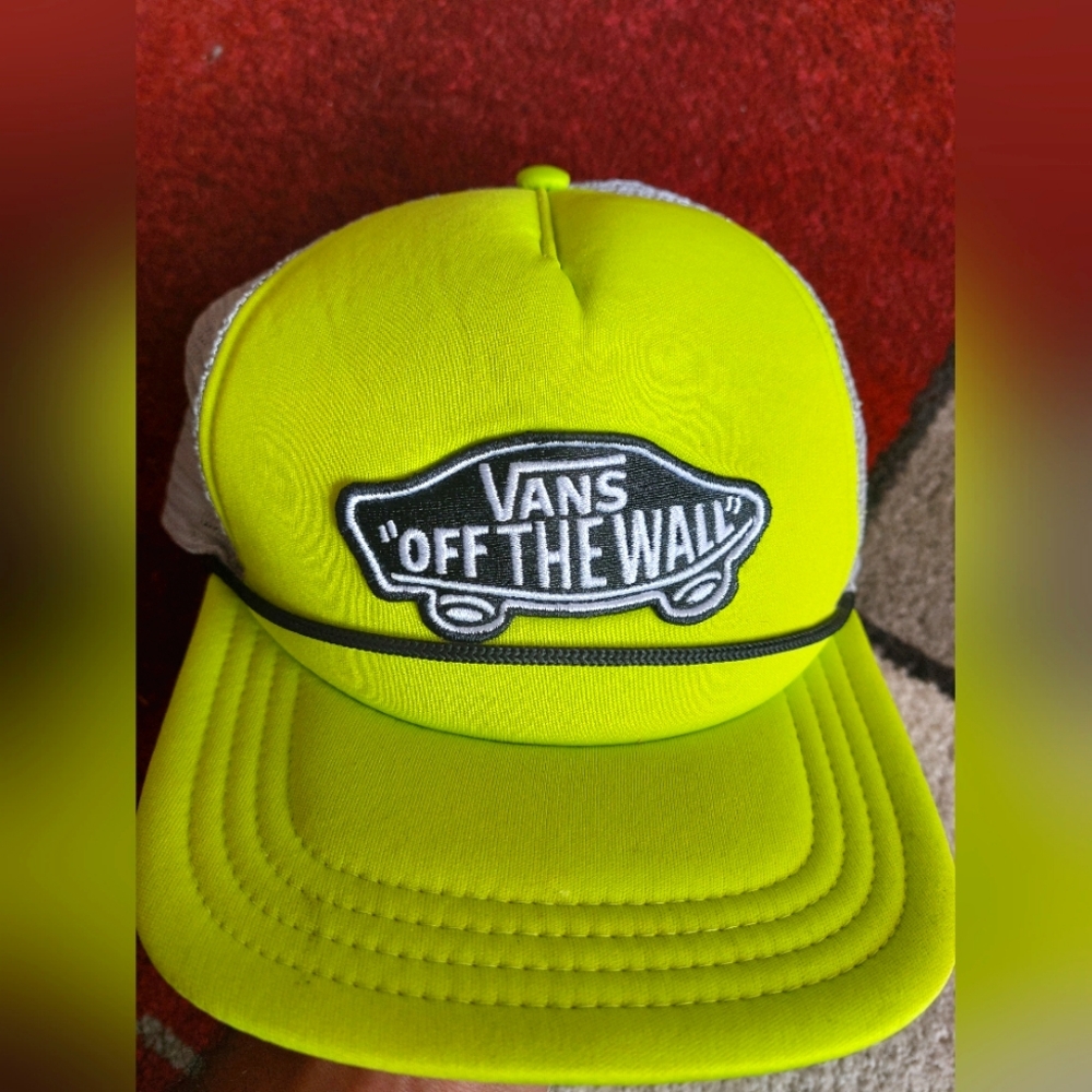 Vans Off The Wall Trucker rare SnapBack Cap